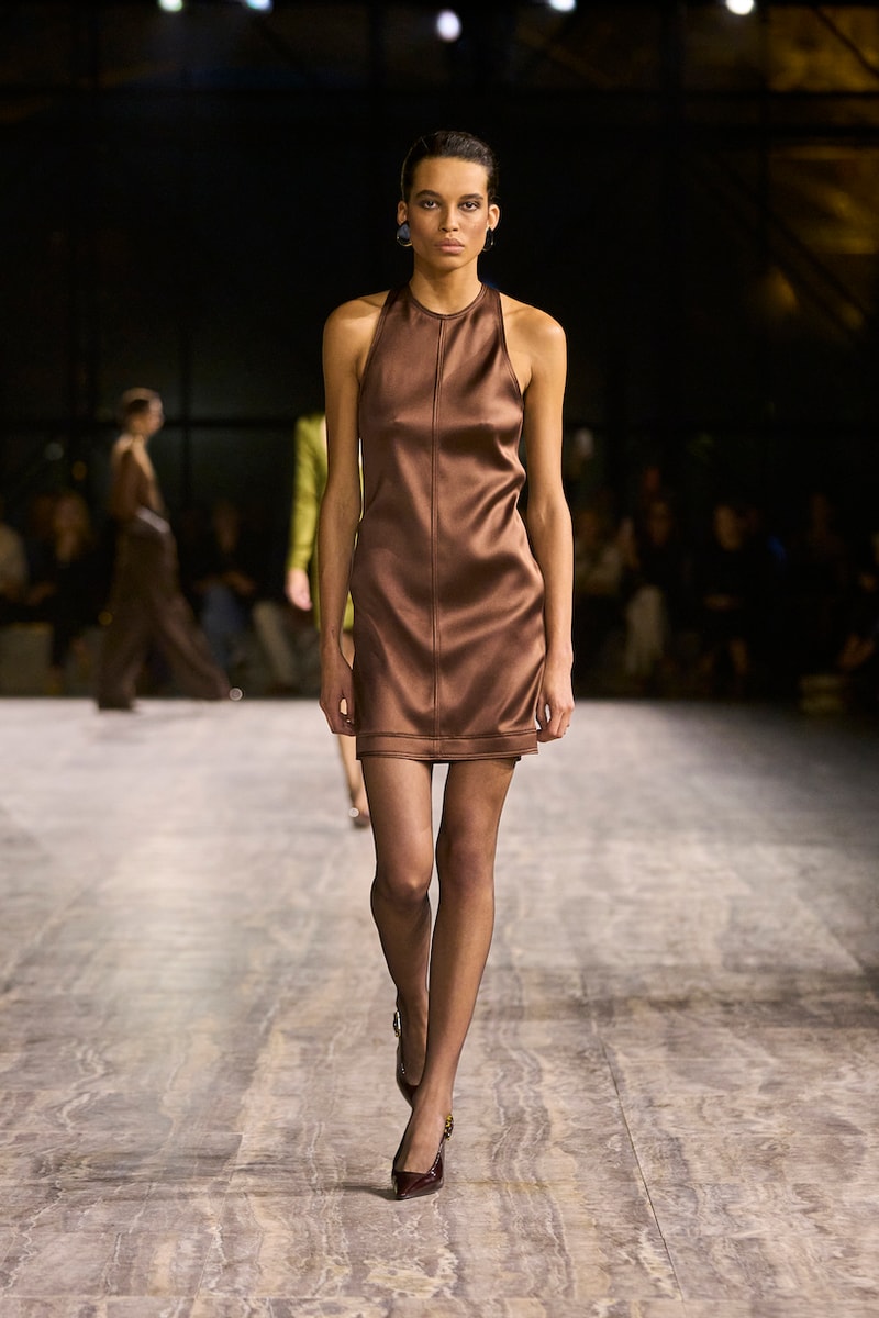 saint laurent 2024 ss paris fashion week looks details