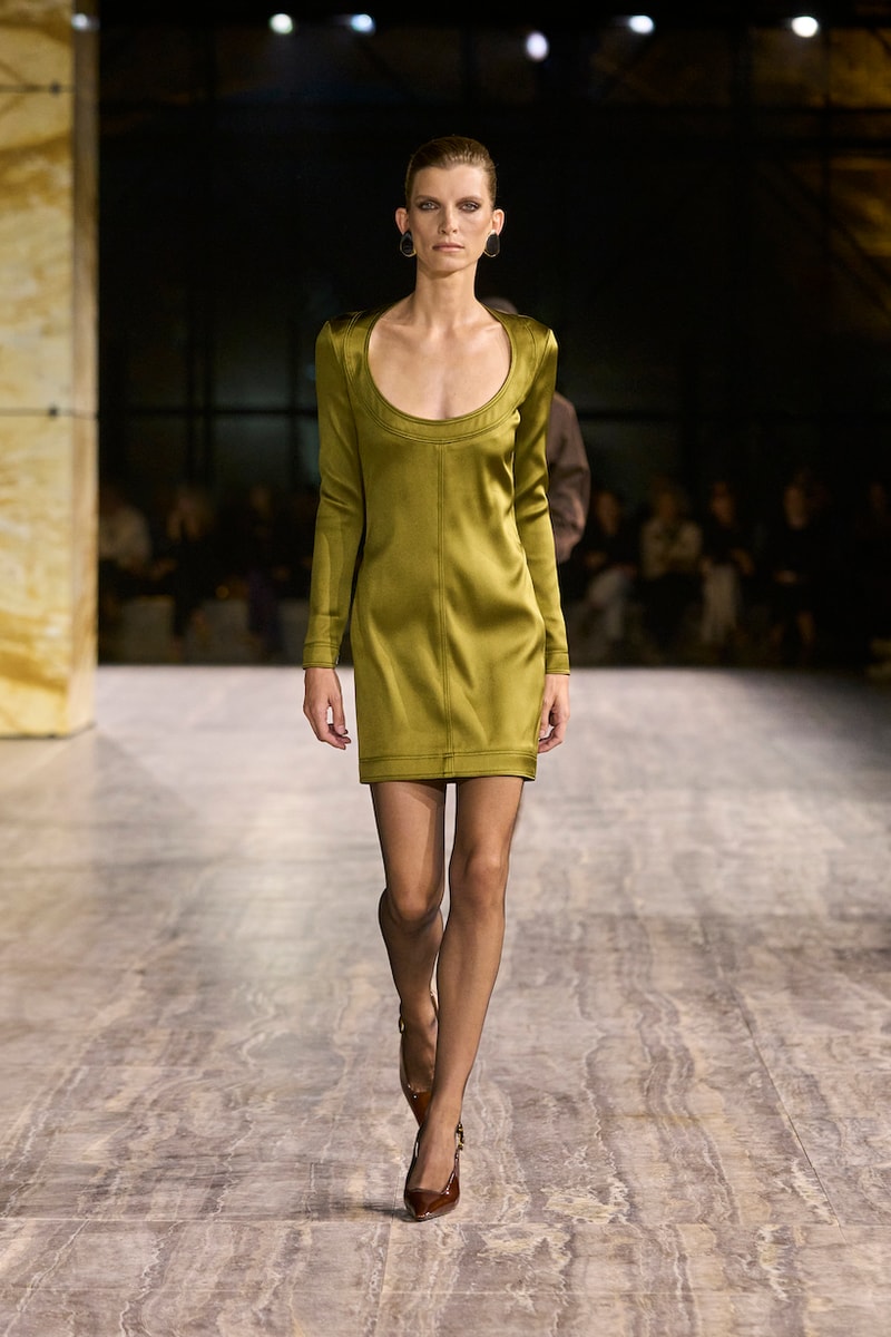 saint laurent 2024 ss paris fashion week looks details