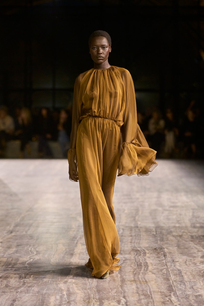 saint laurent 2024 ss paris fashion week looks details