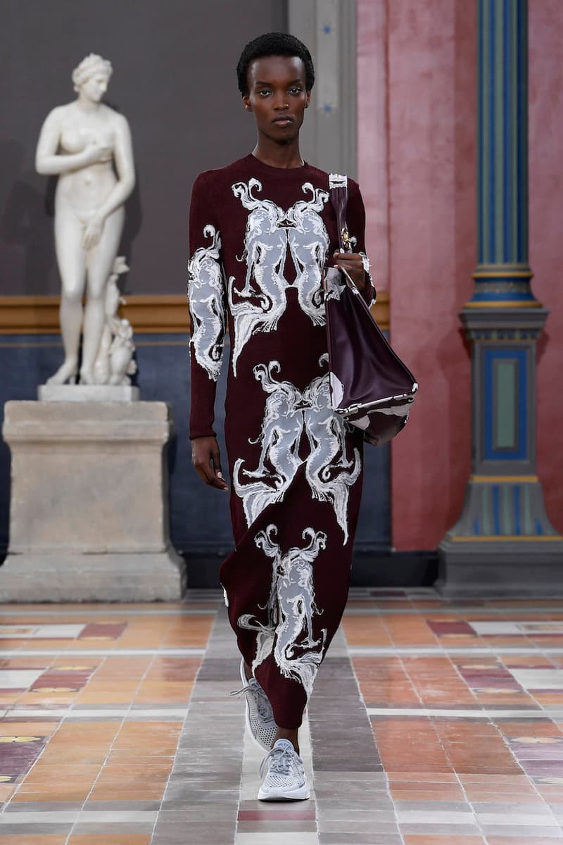 valentino 2024 ss paris fashion week L'École Pierpaolo Piccioli