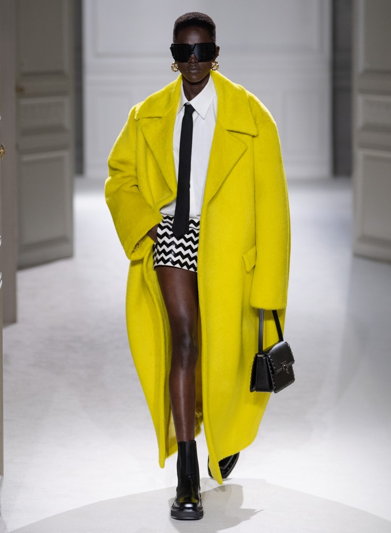 Valentino 2023 秋冬系列：打破「Black Tie」舊有規範，穿出不一樣的正裝