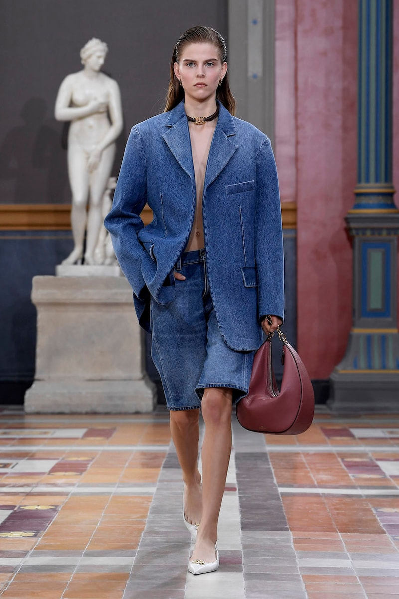 valentino 2024 ss paris fashion week L'École Pierpaolo Piccioli
