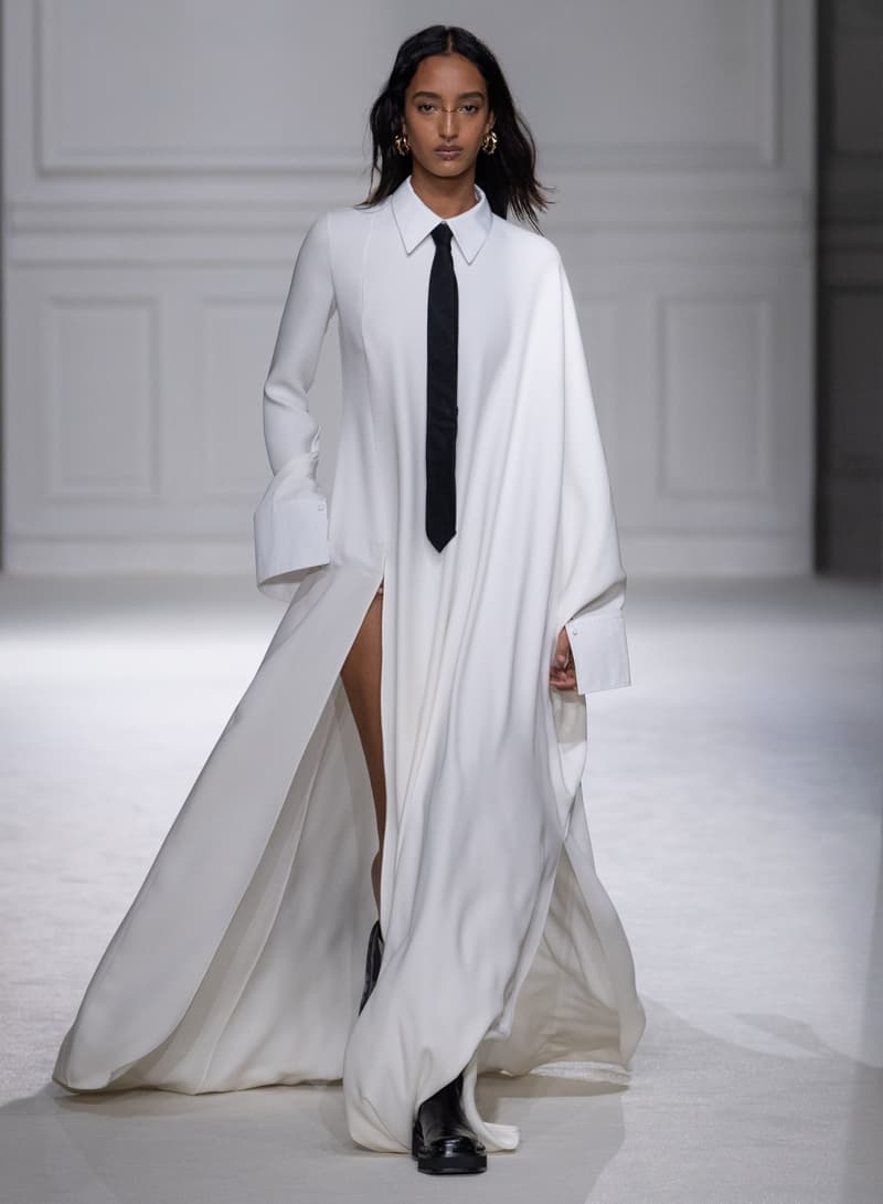 Valentino 2023 秋冬系列:打破「Black Tie」舊有規範,穿出不一樣的正裝