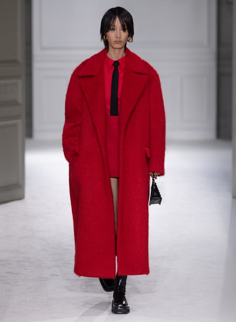 Valentino 2023 秋冬系列:打破「Black Tie」舊有規範,穿出不一樣的正裝