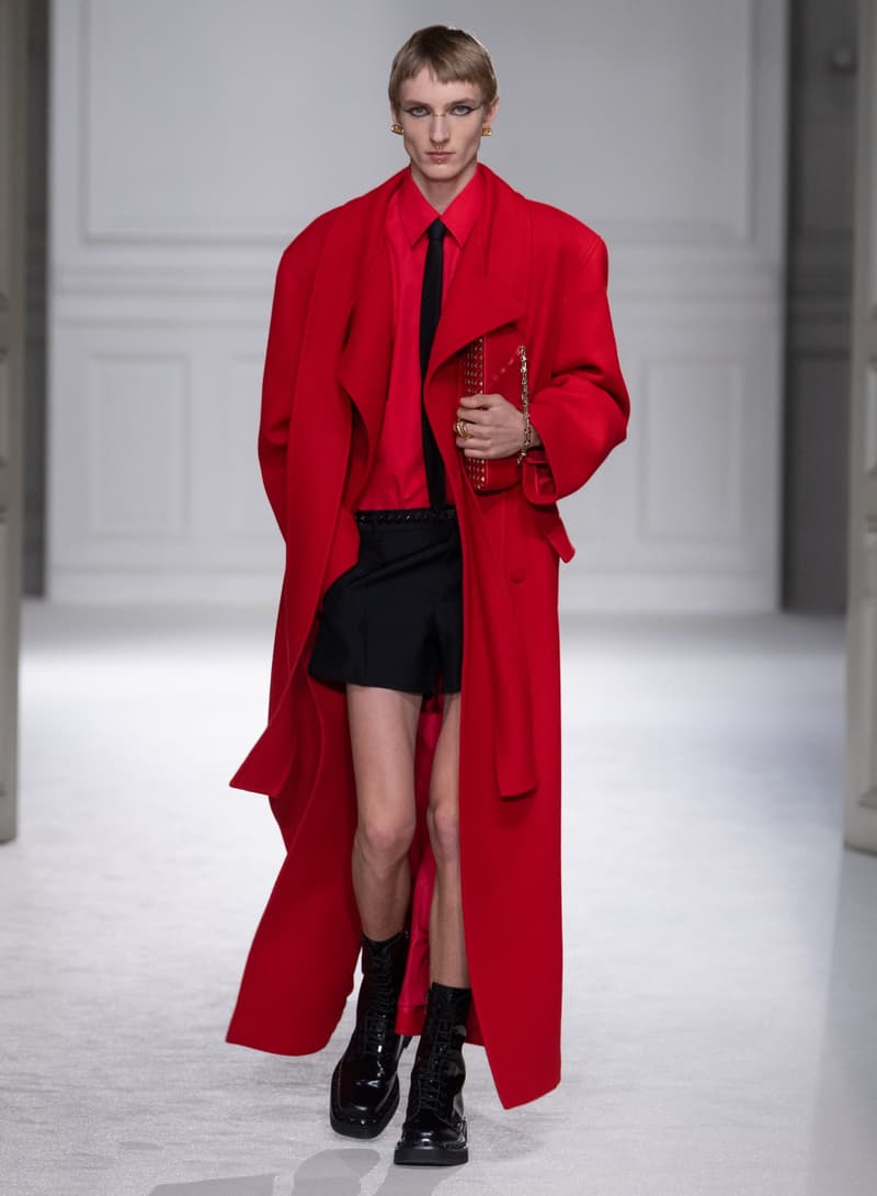 Valentino 2023 秋冬系列:打破「Black Tie」舊有規範,穿出不一樣的正裝