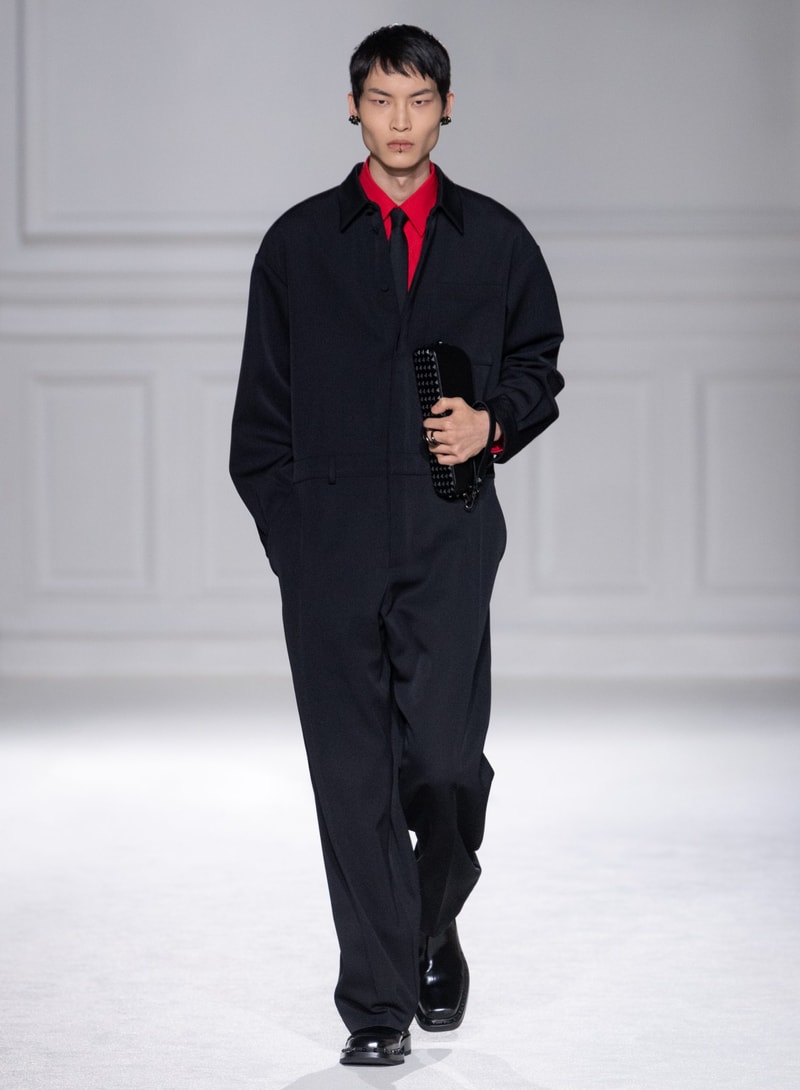 Valentino 2023 秋冬系列：打破「Black Tie」舊有規範，穿出不一樣的正裝