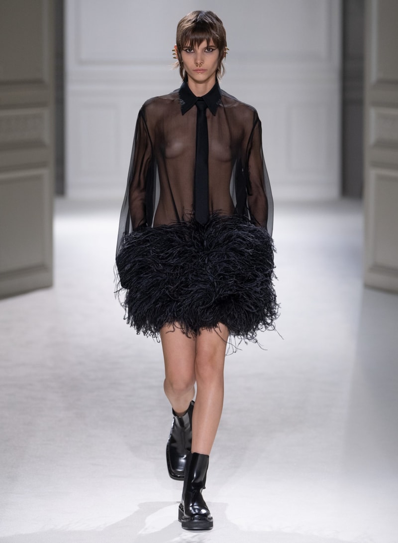 Valentino 2023 秋冬系列：打破「Black Tie」舊有規範，穿出不一樣的正裝