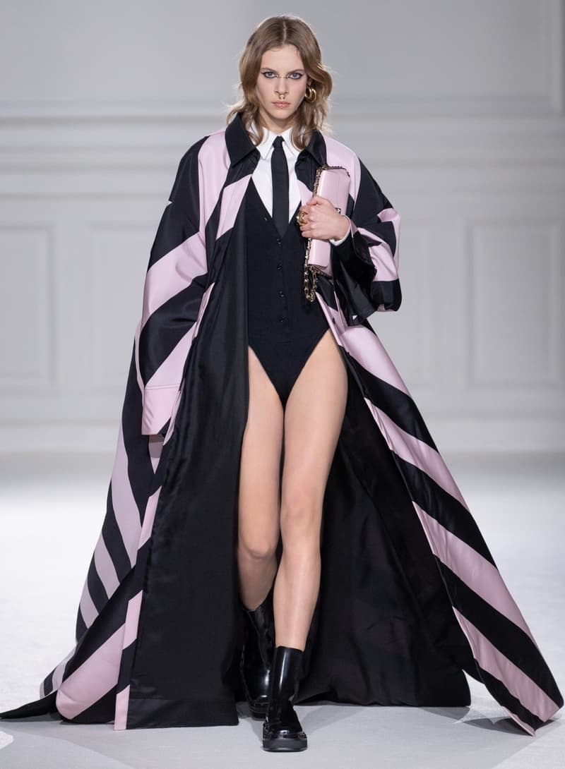 Valentino 2023 秋冬系列:打破「Black Tie」舊有規範,穿出不一樣的正裝