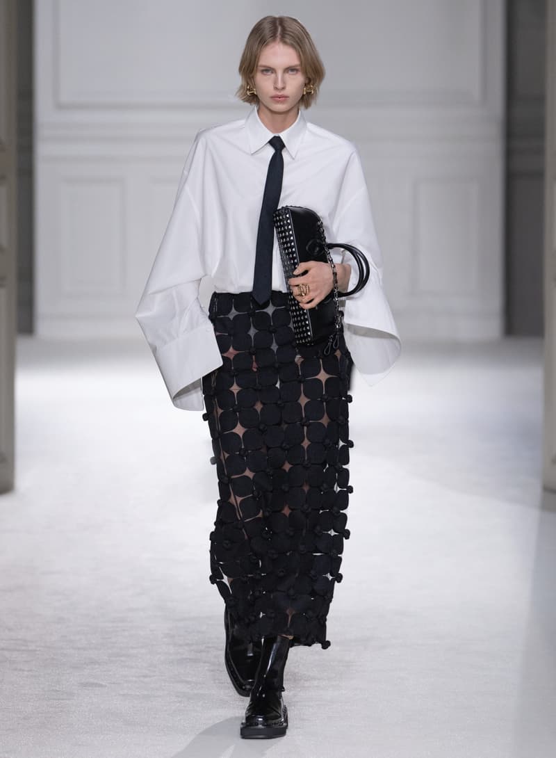 Valentino 2023 秋冬系列:打破「Black Tie」舊有規範,穿出不一樣的正裝