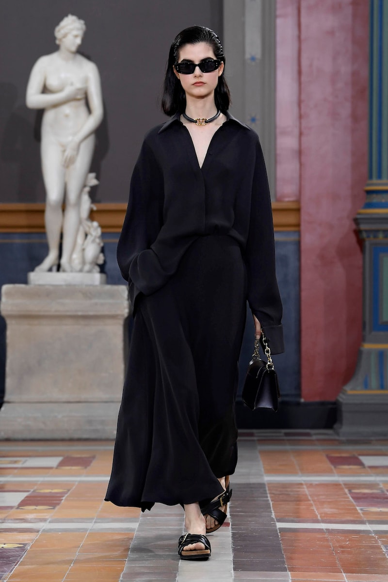 valentino 2024 ss paris fashion week L'École Pierpaolo Piccioli
