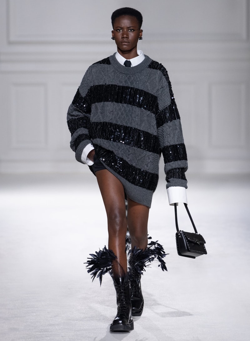 Valentino 2023 秋冬系列：打破「Black Tie」舊有規範，穿出不一樣的正裝