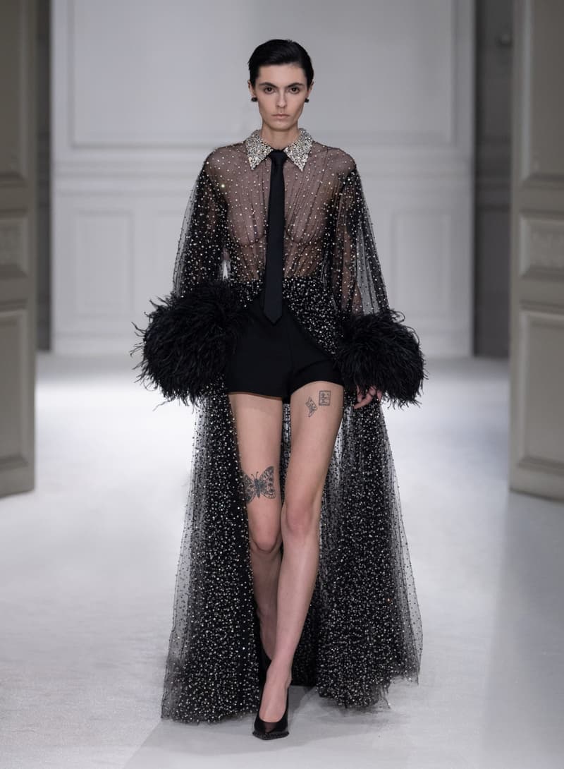 Valentino 2023 秋冬系列:打破「Black Tie」舊有規範,穿出不一樣的正裝