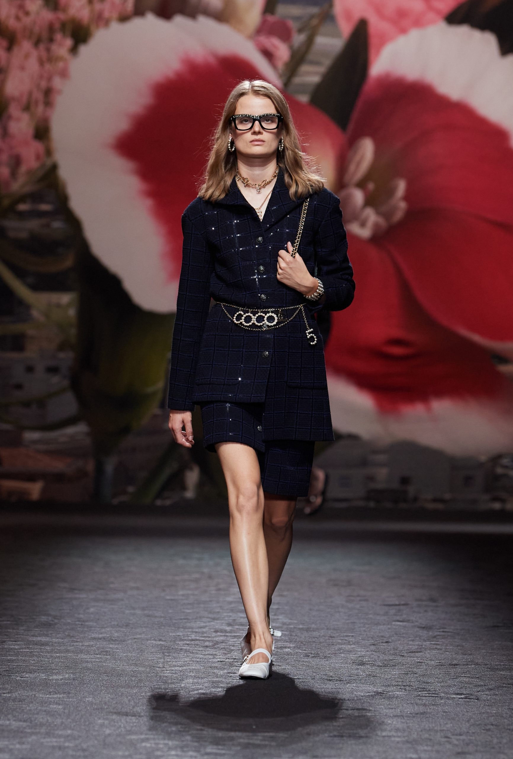 CHANEL paris runway 2024ss fashion week looks details