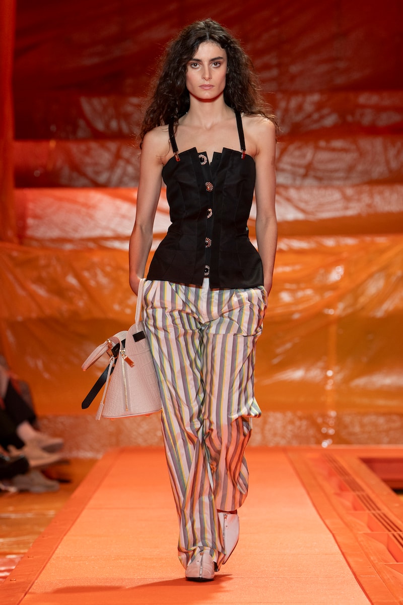 Louis vuitton 2024 ss paris fashion week runway show details bags shoes design venue