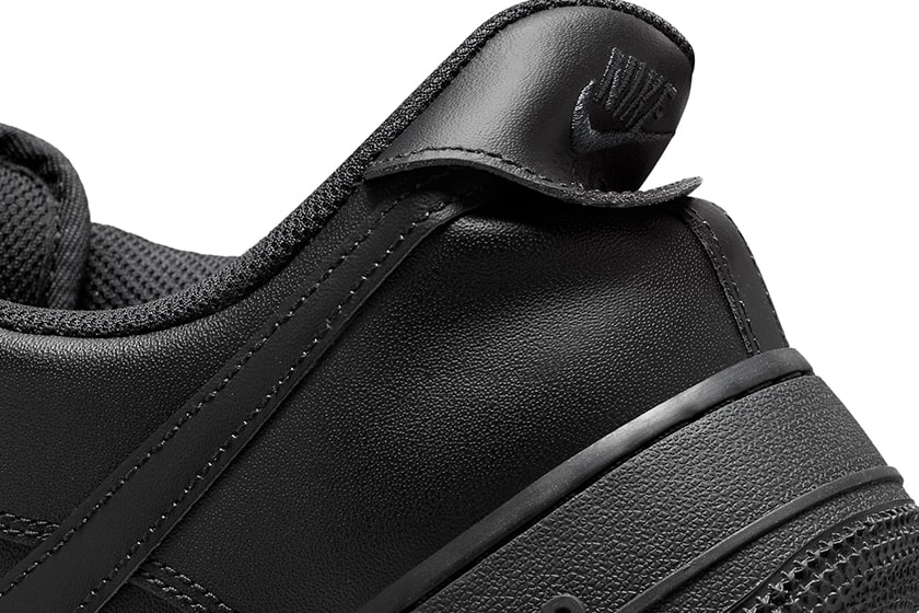 Nike EasyOn FlyEase Black Sneaker