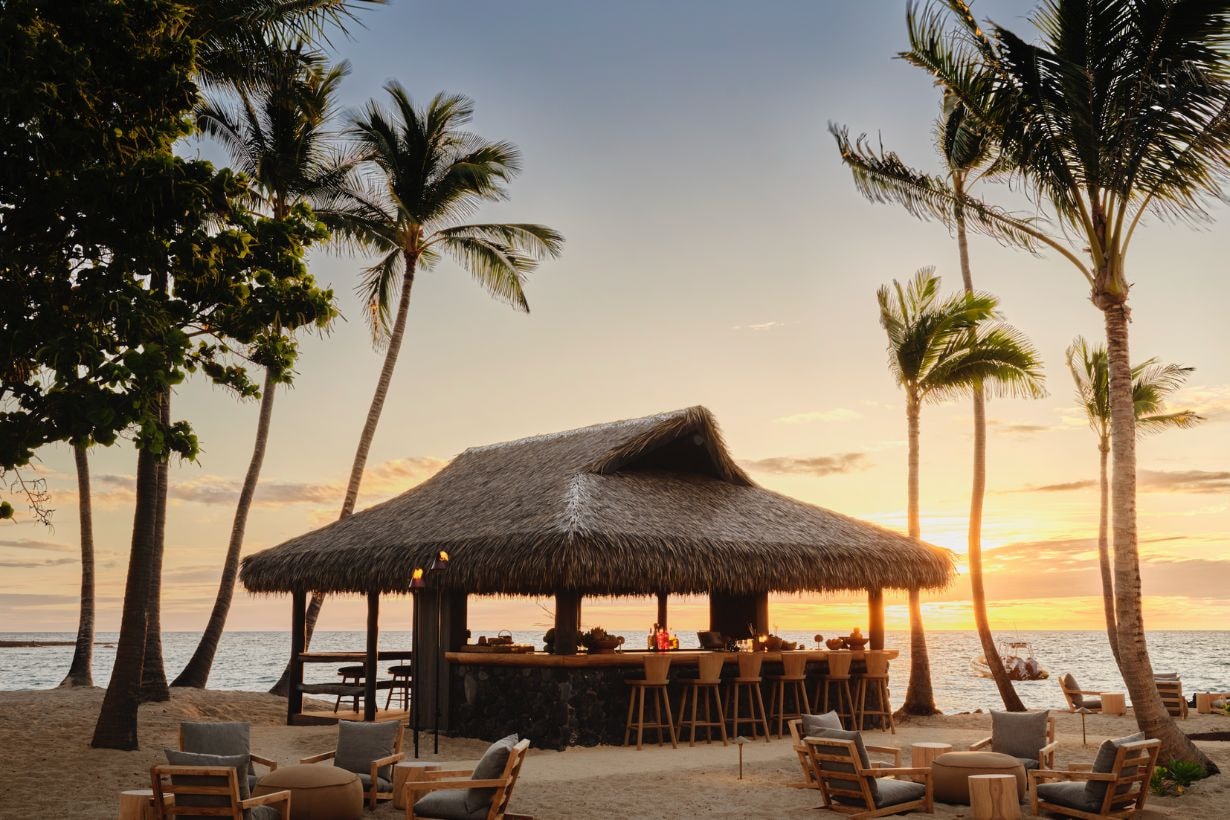 Rosewood hotel Greece Hawaii