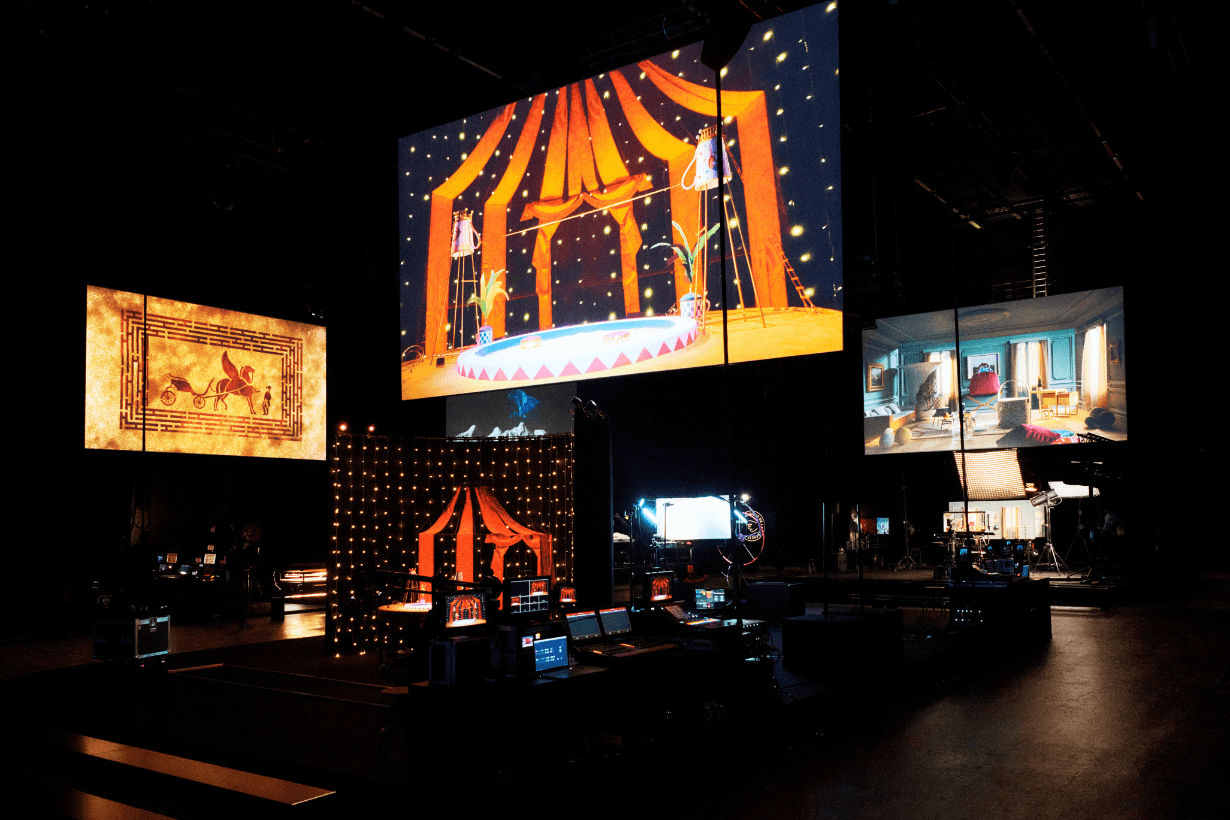 On the wing of hermes