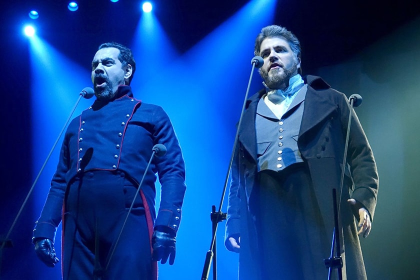 Popbee Circle giveaway Les Miserables the french musical concert