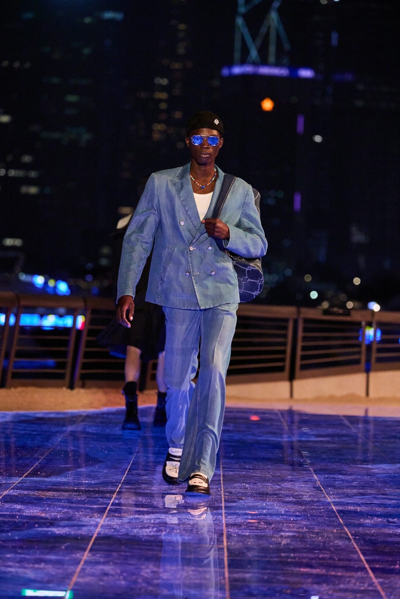 Pharrell 香港時裝展​​ Louis Vuitton 2024 初秋男裝時裝展 Pre fall 2024 宋仲基 Stray Kids Felix 平野紫耀 劉以豪 林柏宏 周潤發 郭富城 古天樂 林海峰 林嘉欣 張敬軒 Mirror 盧瀚霆 Anson Lo 呂爵安 Edan Lui 陳卓賢 Ian Chan 林家謙 Tyson Yoshi 魏浚笙 Jeffrey Ngai 邱彥筒 Marf Yau 陳凱詠 Jace Chan Kayan 9896 劉俊謙 朱鑑然 范麒智 Kenji Fan 沈月 倪晨曦 盧慧敏 Amy Lo