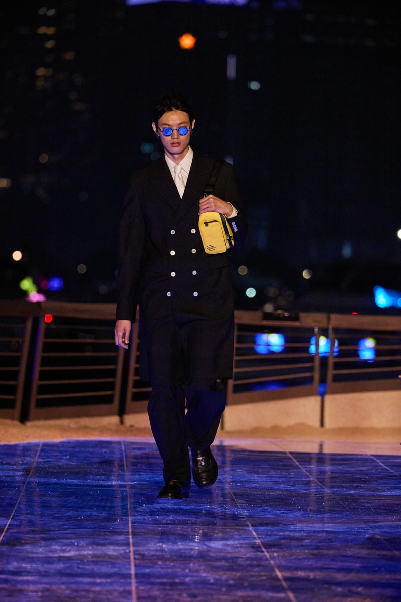 Pharrell 香港時裝展​​ Louis Vuitton 2024 初秋男裝時裝展 Pre fall 2024 宋仲基 Stray Kids Felix 平野紫耀 劉以豪 林柏宏 周潤發 郭富城 古天樂 林海峰 林嘉欣 張敬軒 Mirror 盧瀚霆 Anson Lo 呂爵安 Edan Lui 陳卓賢 Ian Chan 林家謙 Tyson Yoshi 魏浚笙 Jeffrey Ngai 邱彥筒 Marf Yau 陳凱詠 Jace Chan Kayan 9896 劉俊謙 朱鑑然 范麒智 Kenji Fan 沈月 倪晨曦 盧慧敏 Amy Lo