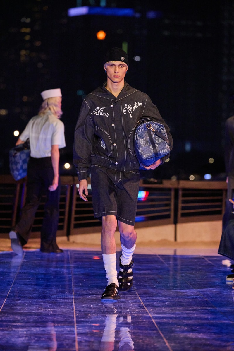 Pharrell 香港時裝展​​ Louis Vuitton 2024 初秋男裝時裝展 Pre fall 2024 宋仲基 Stray Kids Felix 平野紫耀 劉以豪 林柏宏 周潤發 郭富城 古天樂 林海峰 林嘉欣 張敬軒 Mirror 盧瀚霆 Anson Lo 呂爵安 Edan Lui 陳卓賢 Ian Chan 林家謙 Tyson Yoshi 魏浚笙 Jeffrey Ngai 邱彥筒 Marf Yau 陳凱詠 Jace Chan Kayan 9896 劉俊謙 朱鑑然 范麒智 Kenji Fan 沈月 倪晨曦 盧慧敏 Amy Lo