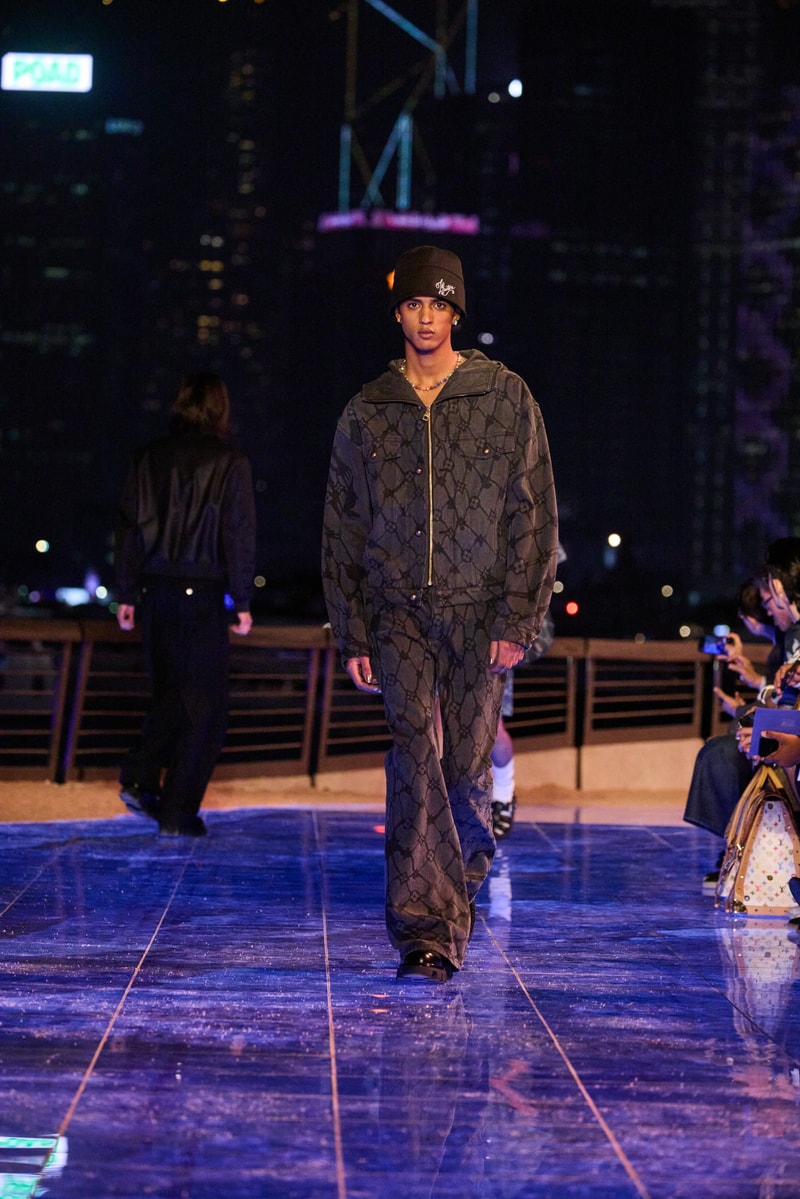 Pharrell 香港時裝展​​ Louis Vuitton 2024 初秋男裝時裝展 Pre fall 2024 宋仲基 Stray Kids Felix 平野紫耀 劉以豪 林柏宏 周潤發 郭富城 古天樂 林海峰 林嘉欣 張敬軒 Mirror 盧瀚霆 Anson Lo 呂爵安 Edan Lui 陳卓賢 Ian Chan 林家謙 Tyson Yoshi 魏浚笙 Jeffrey Ngai 邱彥筒 Marf Yau 陳凱詠 Jace Chan Kayan 9896 劉俊謙 朱鑑然 范麒智 Kenji Fan 沈月 倪晨曦 盧慧敏 Amy Lo