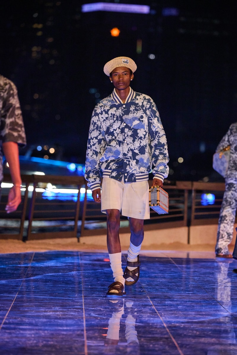 Pharrell 香港時裝展​​ Louis Vuitton 2024 初秋男裝時裝展 Pre fall 2024 宋仲基 Stray Kids Felix 平野紫耀 劉以豪 林柏宏 周潤發 郭富城 古天樂 林海峰 林嘉欣 張敬軒 Mirror 盧瀚霆 Anson Lo 呂爵安 Edan Lui 陳卓賢 Ian Chan 林家謙 Tyson Yoshi 魏浚笙 Jeffrey Ngai 邱彥筒 Marf Yau 陳凱詠 Jace Chan Kayan 9896 劉俊謙 朱鑑然 范麒智 Kenji Fan 沈月 倪晨曦 盧慧敏 Amy Lo