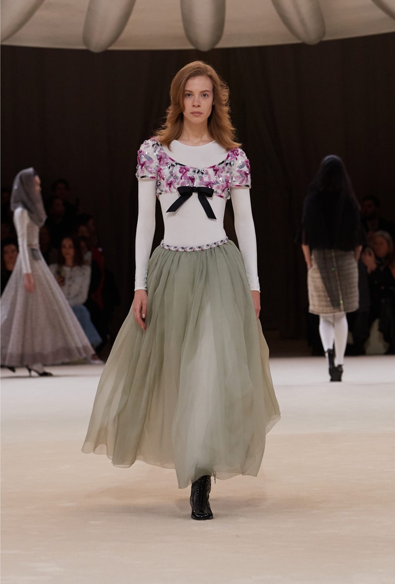 CHANEL spring summer 2024 haute couture show Virginie Viard