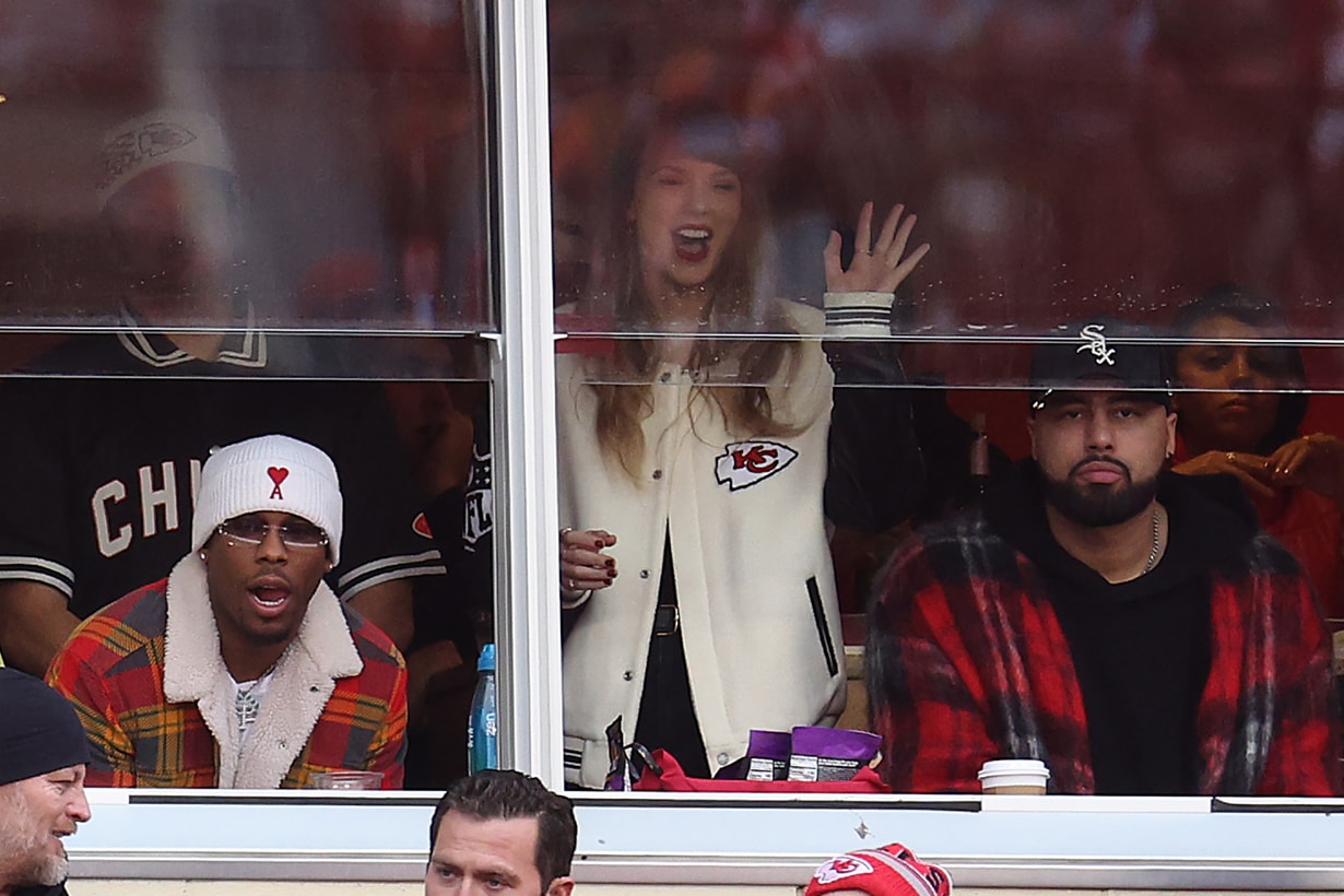 taylor swift golden globe 2024 jo koy jokes embarrassed