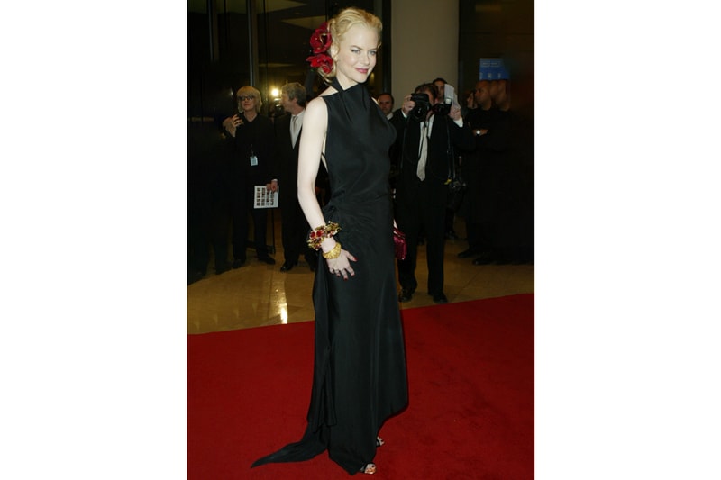 nicole kidman expats black gown versace look 20 years ago