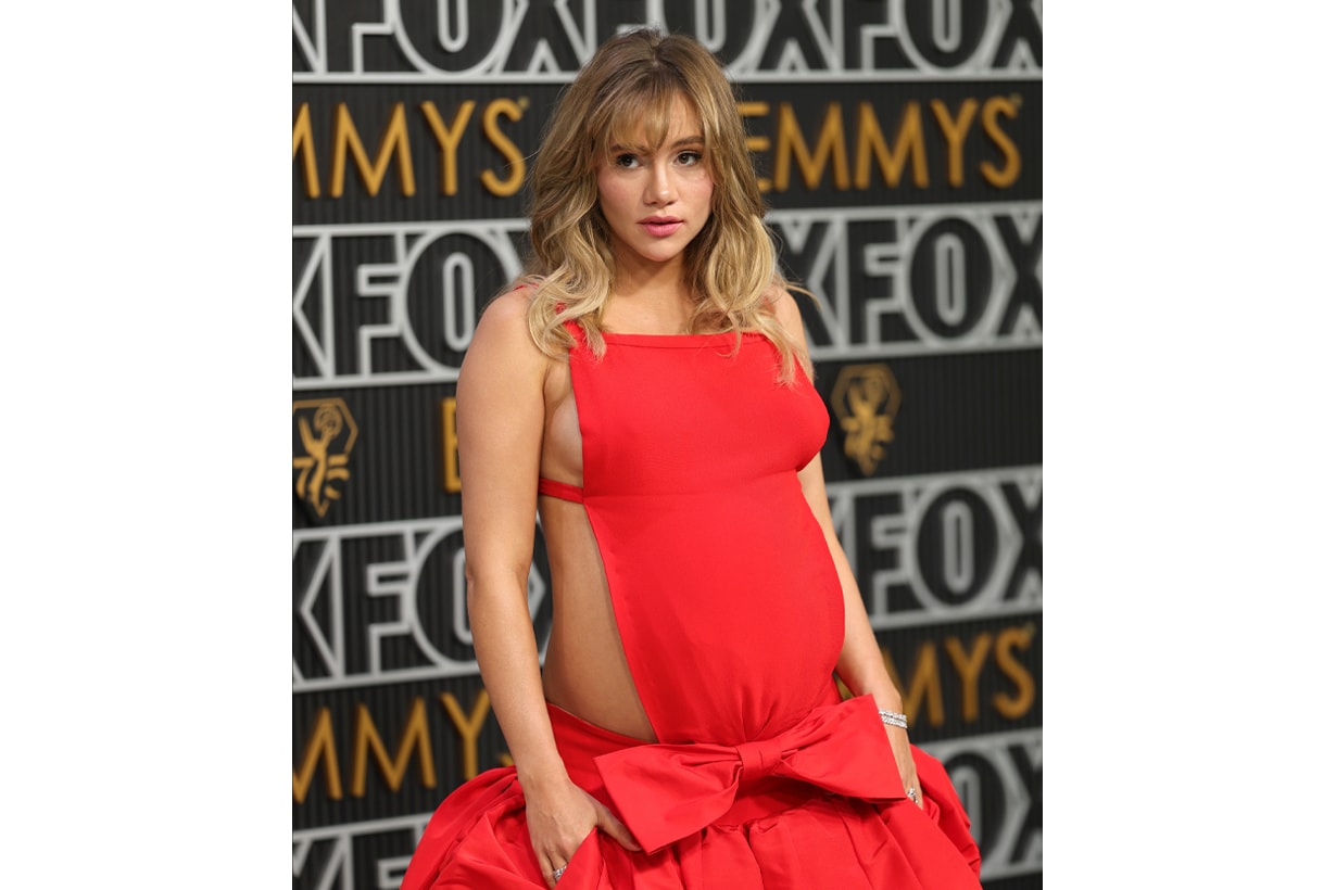 Suki Waterhouse emmys awards pregnancy style red gown valentino