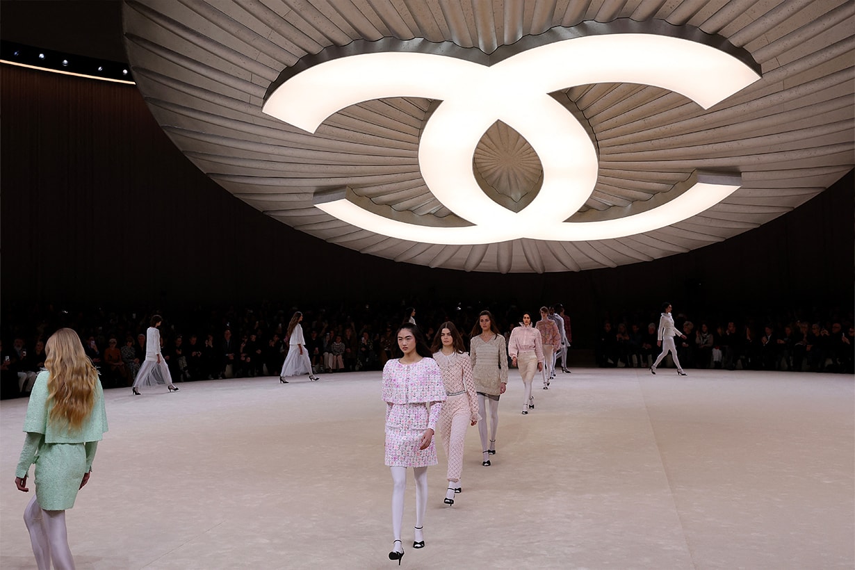 CHANEL spring summer 2024 haute couture show Virginie Viard