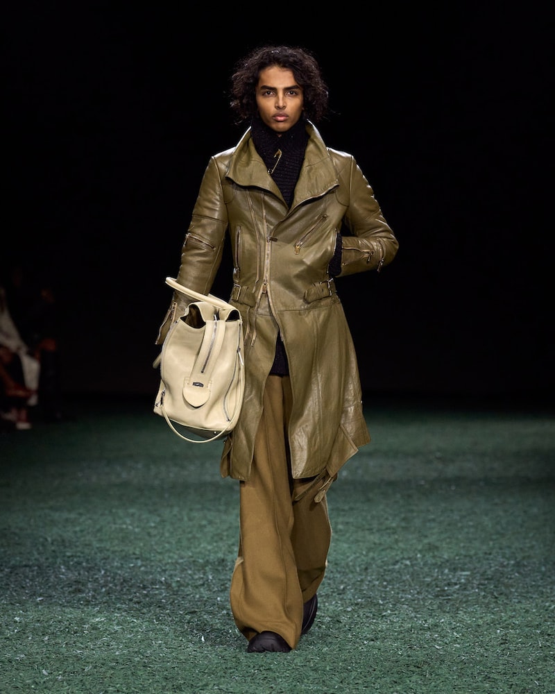 burberry 2024 autumn winter runway all looks london fashion week