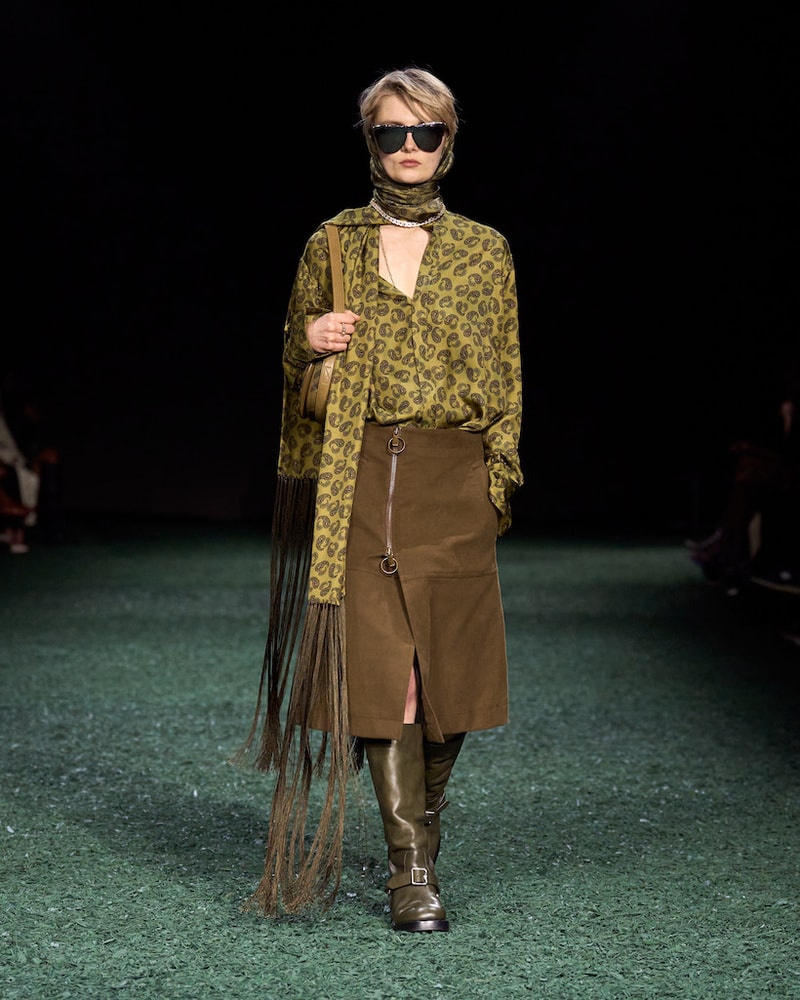 burberry 2024 autumn winter runway all looks london fashion week
