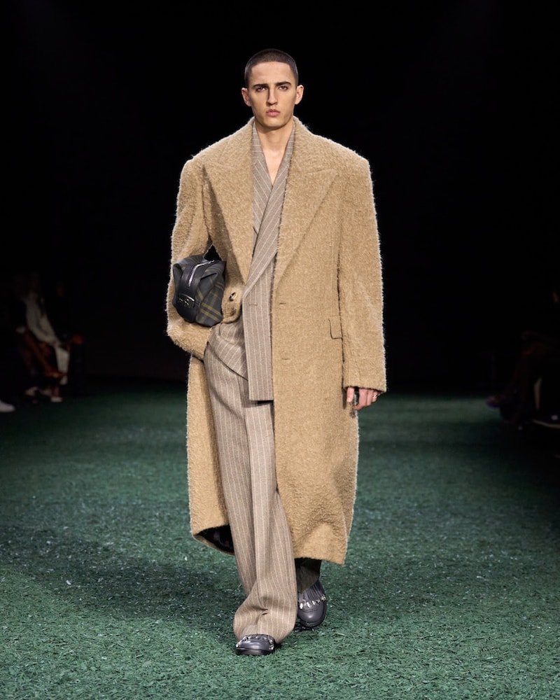 burberry 2024 autumn winter runway all looks london fashion week