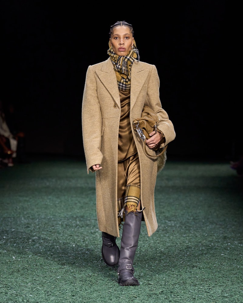 burberry 2024 autumn winter runway all looks london fashion week