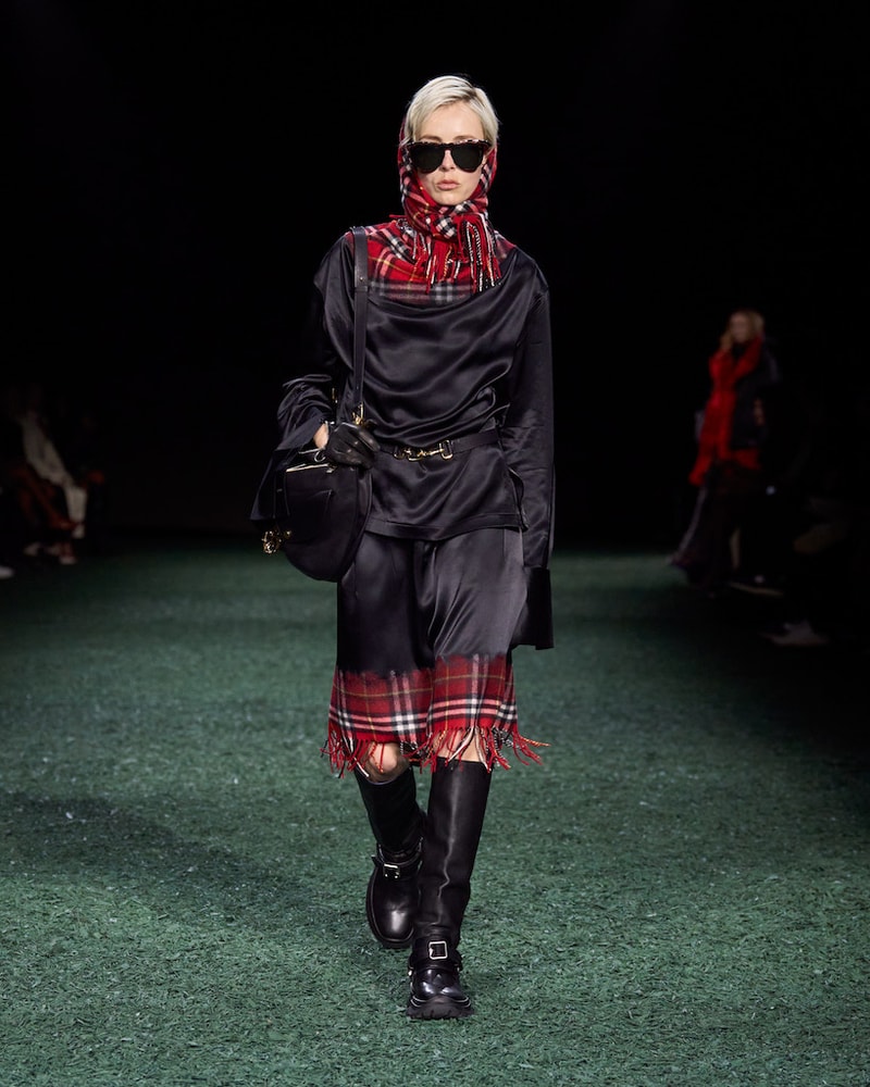 burberry 2024 autumn winter runway all looks london fashion week
