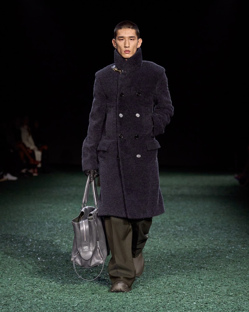 burberry 2024 autumn winter runway all looks london fashion week