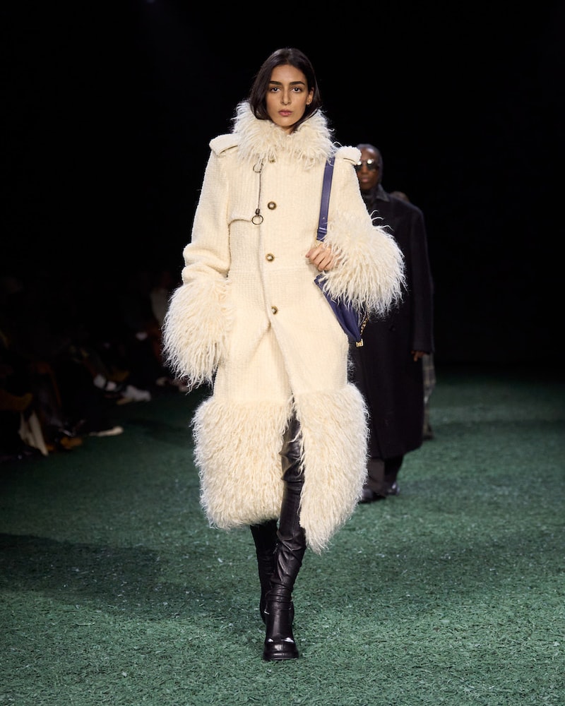 burberry 2024 autumn winter runway all looks london fashion week