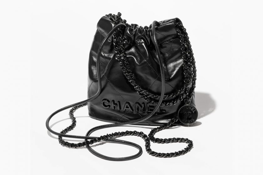 chanel 22 all black mini handbags 2024 spring summer pre-collection price so black
