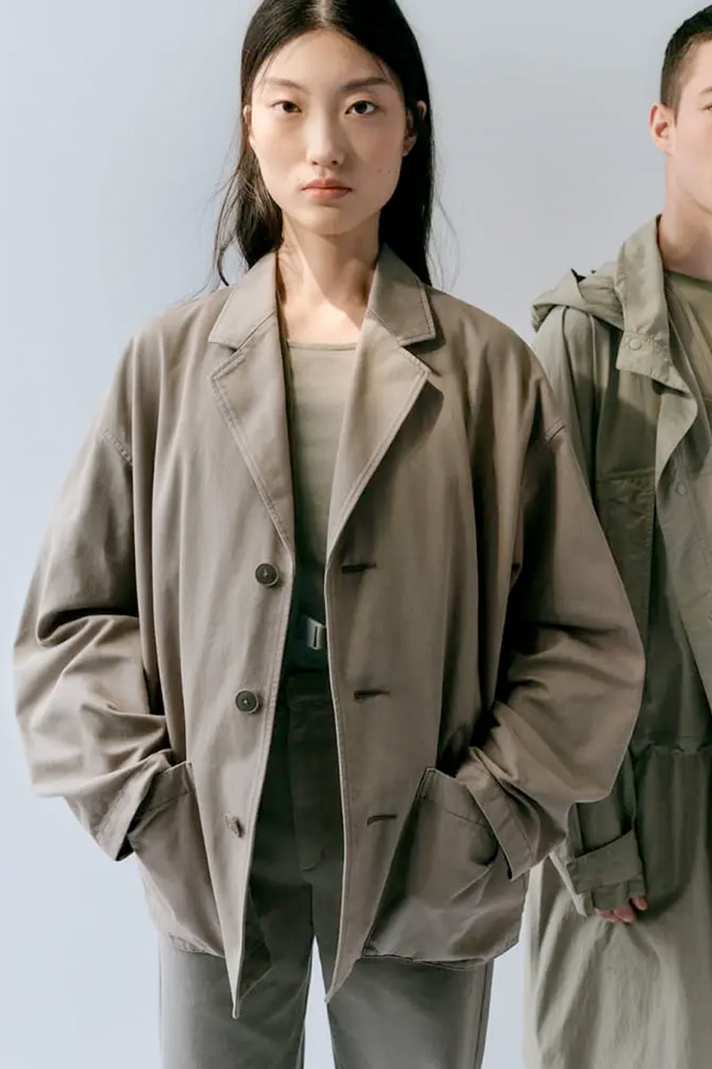 UNIQLO U 2024 春夏系列登場：台港澳發售消息，簡約控都瞄準好這一款涼鞋了！