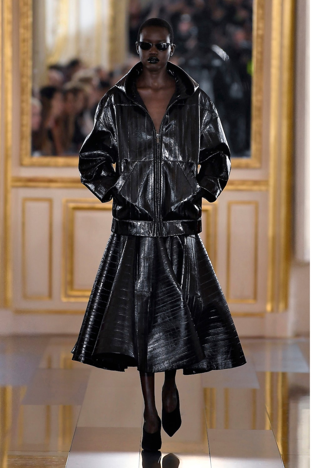 Valentino Pierpaolo Piccioli 2024 fw black paris fashion week