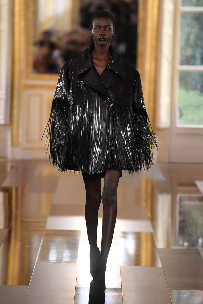 Valentino Pierpaolo Piccioli 2024 fw black paris fashion week