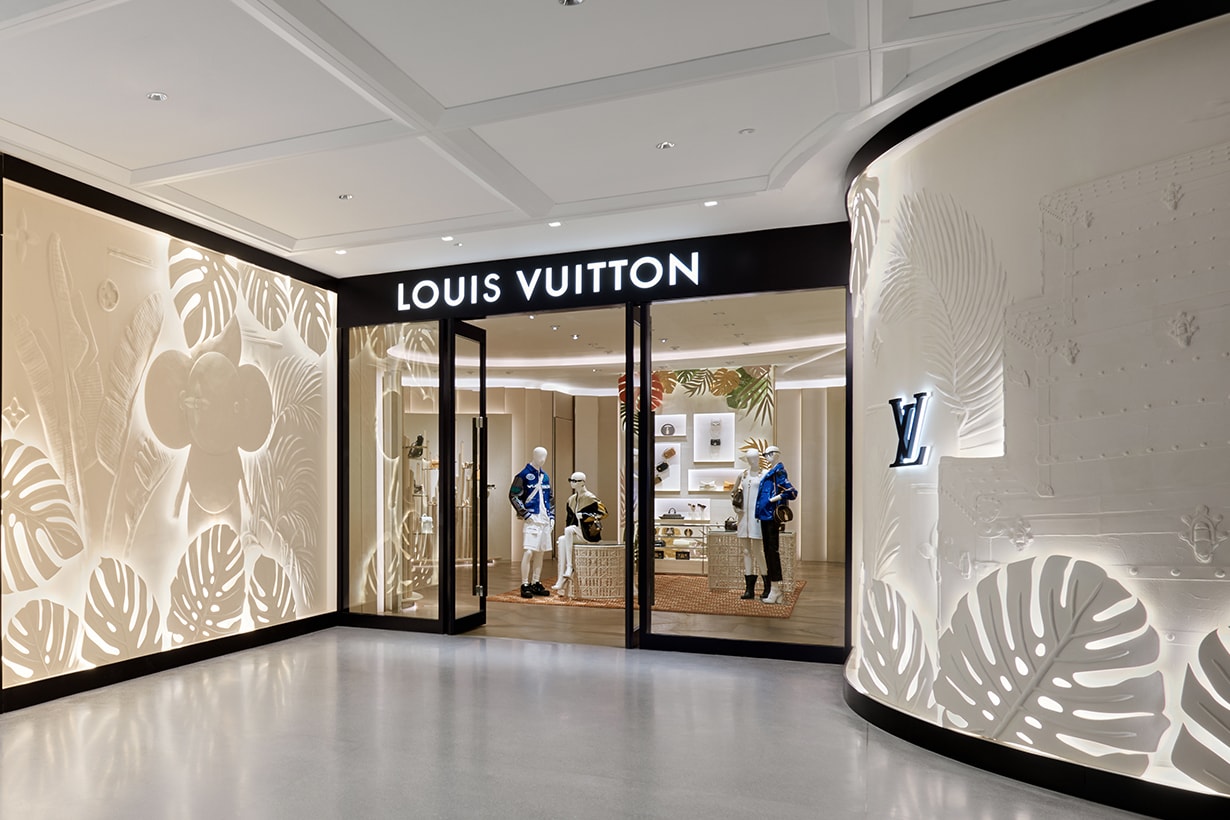 Louis Vuitton LV The Place Bangkok Gaysorn Amarin Thailand Info