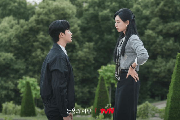tearsofthequeen-koreandramaquotes-dramalinestoremember-kimsoohyun-kimjiwon-heartfeltquotes-marriagewisdom-loveandlife-dramaticinsights-relationshipgoals-emotionaljourney-lifelessonsfromdram