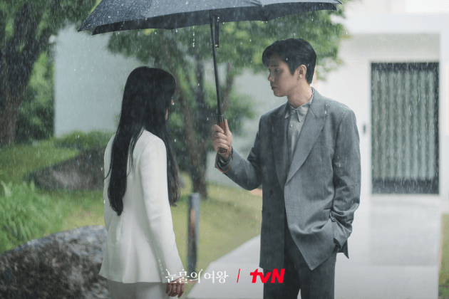 tearsofthequeen-koreandramaquotes-dramalinestoremember-kimsoohyun-kimjiwon-heartfeltquotes-marriagewisdom-loveandlife-dramaticinsights-relationshipgoals-emotionaljourney-lifelessonsfromdram