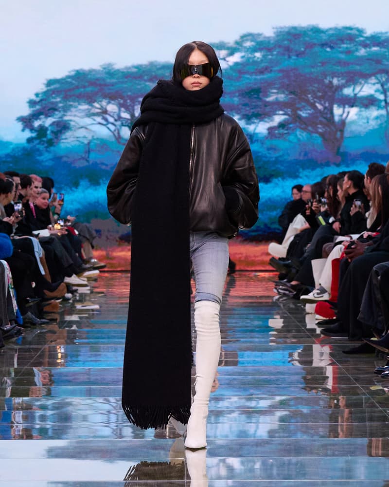 Demna 又在玩弄創意，透過 Balenciaga 2024 AW 走秀掲露千禧一代的過度消費問題