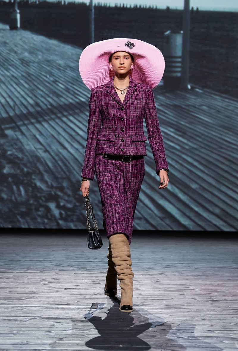 CHANEL 2024 FW Fashion show runway