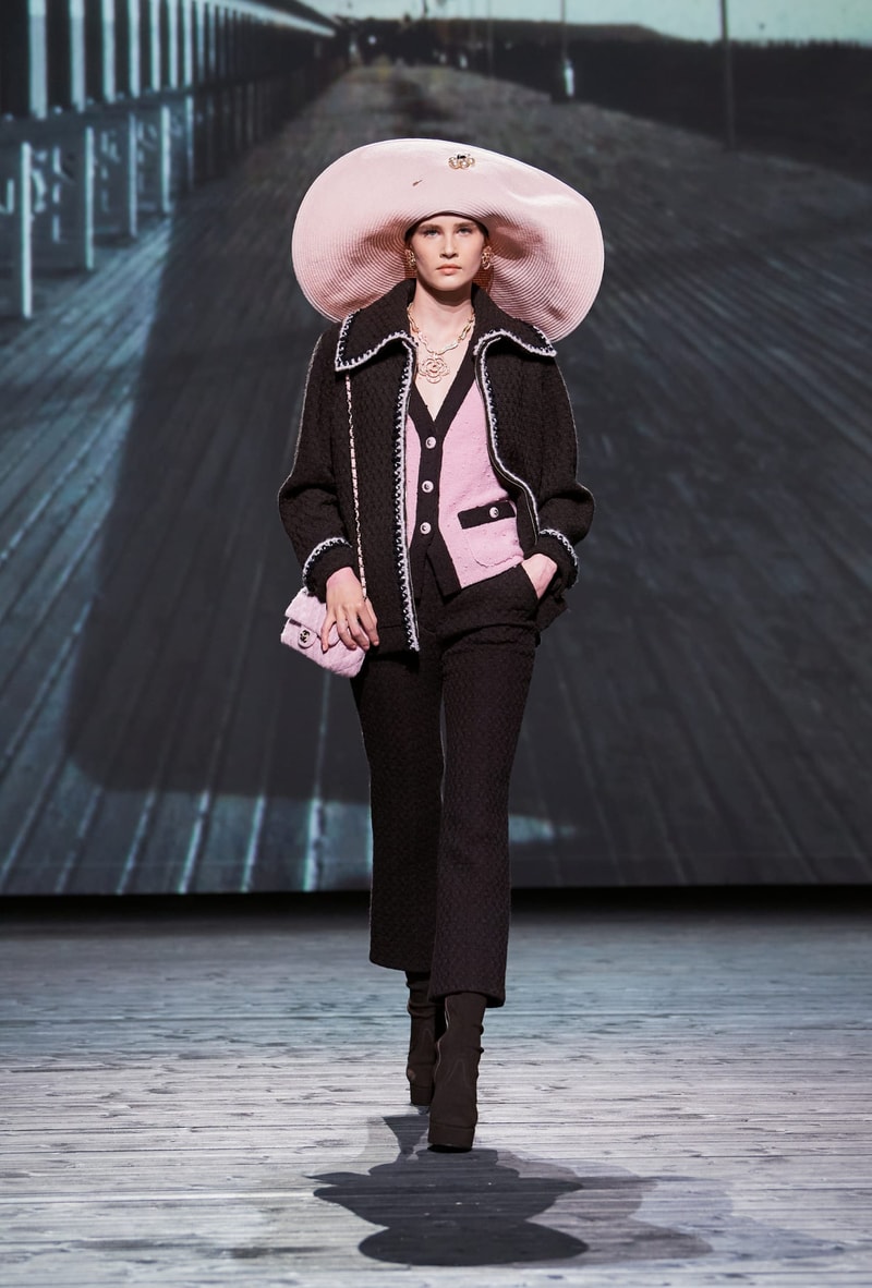 CHANEL 2024 FW Fashion show runway