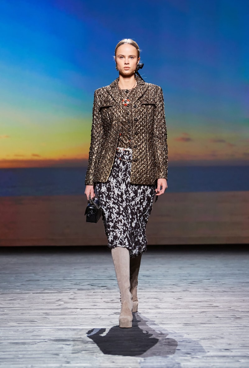 CHANEL 2024 FW Fashion show runway
